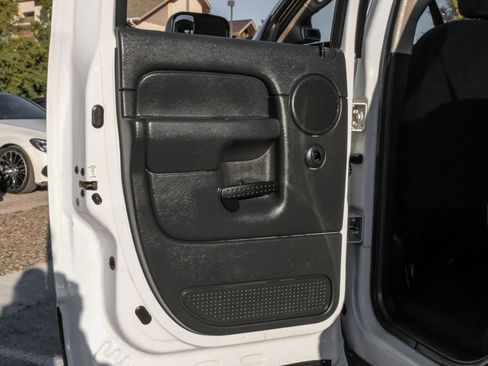 Used 2003 Dodge Ram 2500 Truck SLT image 46