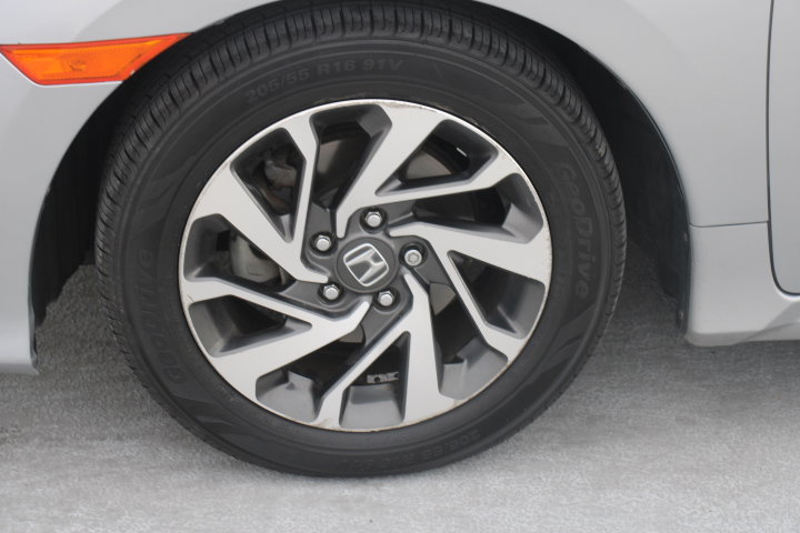 Used 2016 Honda Civic EX image 9