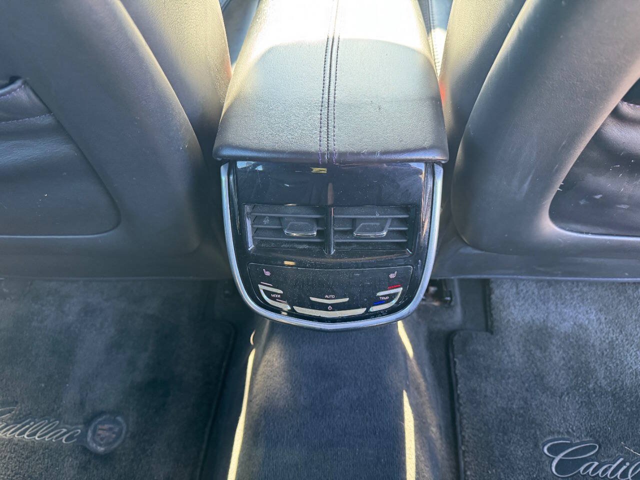 Used 2013 Cadillac XTS Platinum w/ Driver Assist Package AWD/4WD image 39