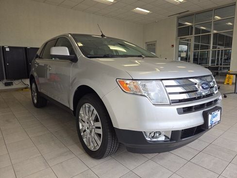 Used 2010 Ford Edge Limited FWD image 3