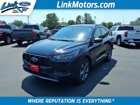 Used 2023 Ford Escape ST-Line w/ Tech Pack #1 AWD/4WD image 1