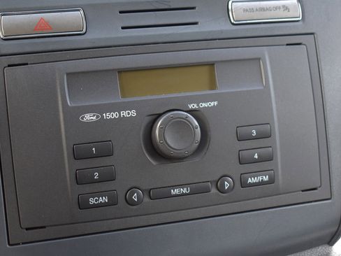 Used 2011 Ford Transit Connect XL image 17