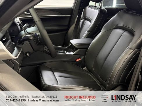 New 2025 Jeep Grand Cherokee L Limited w/ Luxury Tech Group II image 21