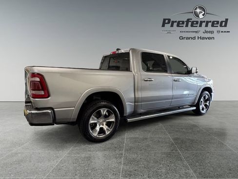 Used 2019 RAM 1500 Laramie AWD/4WD image 17