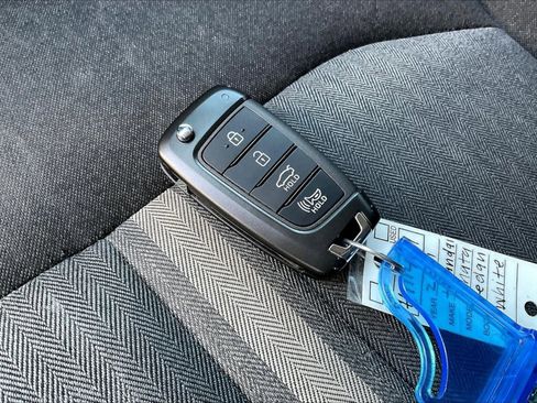 Used 2021 Hyundai Sonata SE image 11