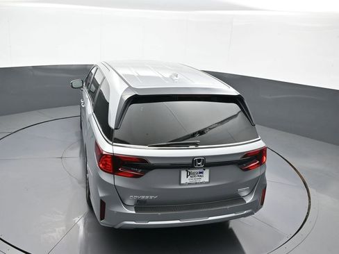 Certified 2025 Honda Odyssey Touring image 42