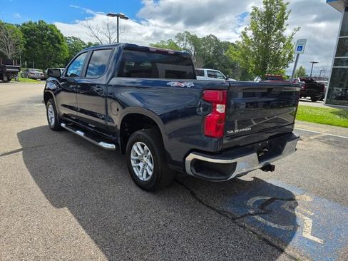 Used 2023 Chevrolet Silverado 1500 LT AWD/4WD image 2