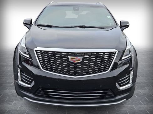Certified 2025 Cadillac XT5 Premium Luxury FWD image 2