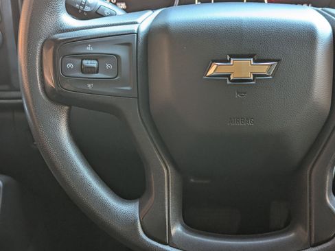 Used 2020 Chevrolet Silverado 1500 Custom w/ Custom Value Package image 20