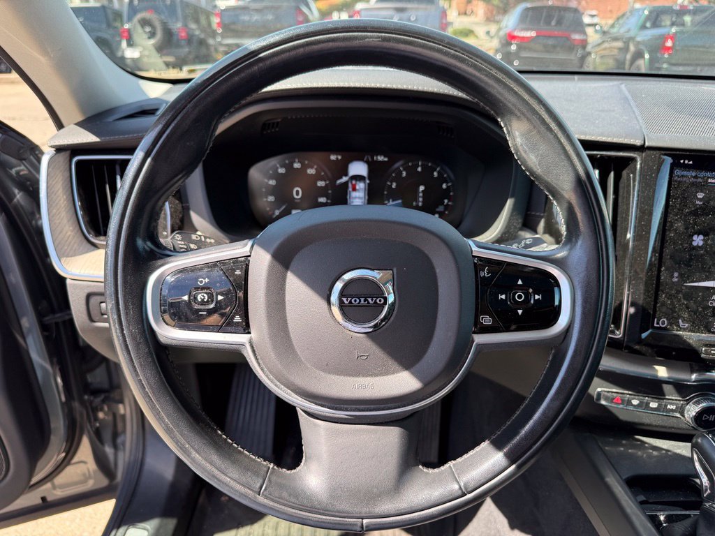 Used 2021 Volvo XC60 T5 Inscription w/ Advanced Package AWD/4WD image 14
