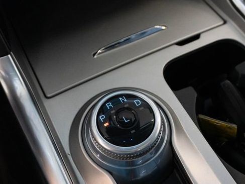 Used 2022 Ford Explorer Limited w/ Limited Technology Package image 31