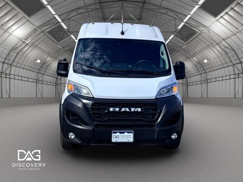 Used 2024 RAM ProMaster 2500 w/ Convenience Group FWD image 5
