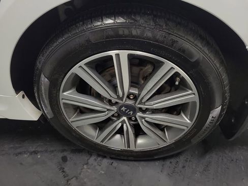 Used 2020 Kia Optima Premium image 11