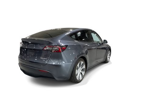 Certified 2021 Tesla Model Y Long Range AWD/4WD image 5