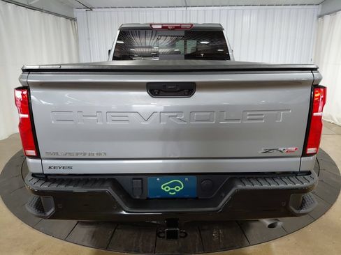 Certified 2025 Chevrolet Silverado 2500 ZR2 w/ Technology Package AWD/4WD image 7