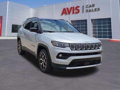 Used 2025 Jeep Compass Limited AWD/4WD image 9