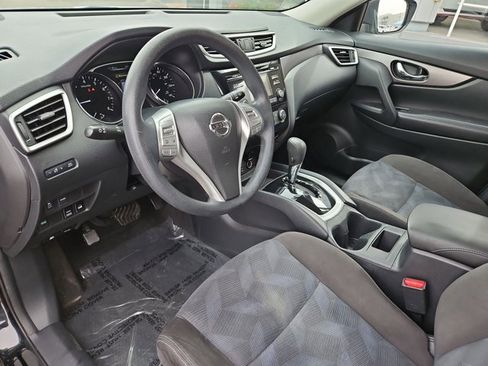 Used 2015 Nissan Rogue S image 12