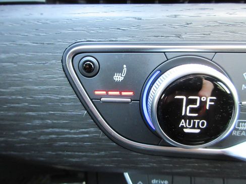 Used 2023 Audi A4 2.0T Premium AWD/4WD image 44