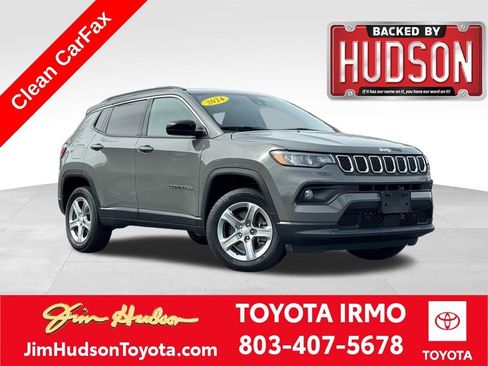 Used 2024 Jeep Compass Latitude image 1