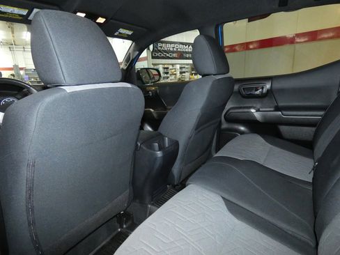 Used 2020 Toyota Tacoma 4x4 Double Cab image 22