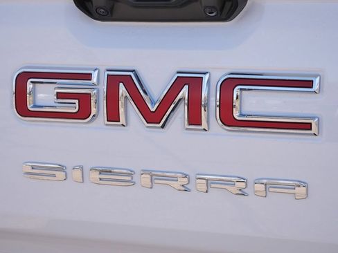 New 2026 GMC Sierra 1500 SLE AWD/4WD image 17