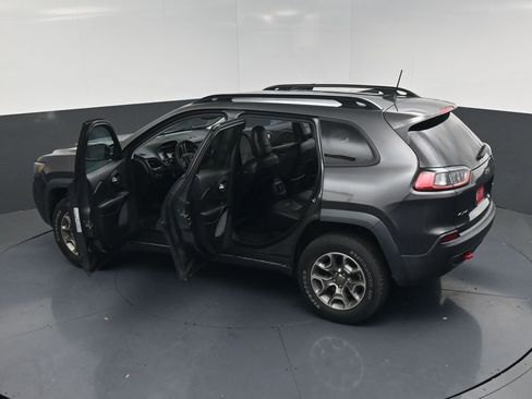 Used 2022 Jeep Cherokee Trailhawk w/ Sun, Sound & Nav Group AWD/4WD image 22