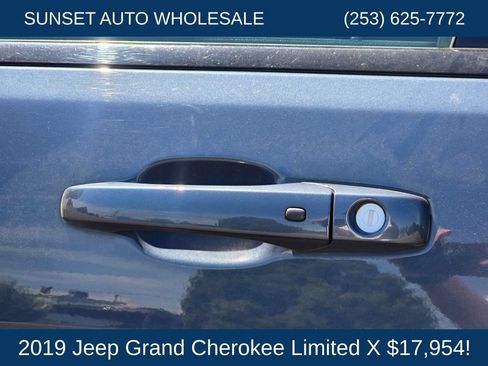 Used 2019 Jeep Grand Cherokee Limited X AWD/4WD image 22