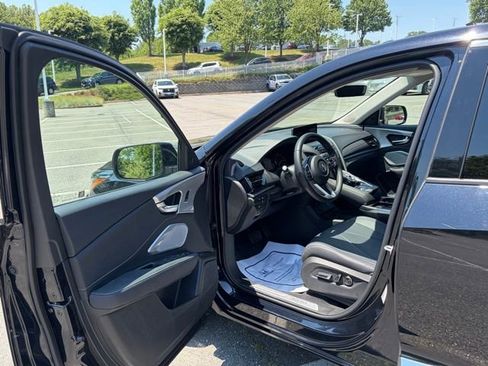 Used 2025 Acura RDX SH-AWD w/ Technology Package image 14