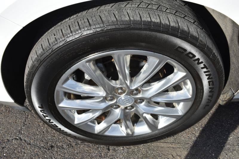 Used 2020 Buick Enclave Essence w/ Sound and Sites Package AWD/4WD image 23