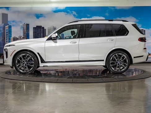 Certified 2024 BMW X7 xDrive40i w/ Executive Package image 6
