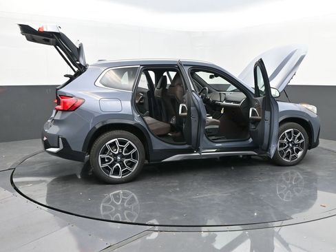 New 2025 BMW X1 xDrive28i w/ Convenience Package image 44