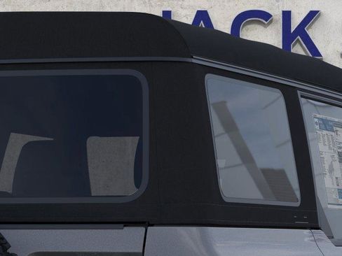 New 2025 Ford Bronco Badlands image 25