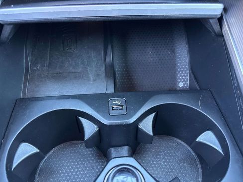 Used 2021 BMW X6 xDrive40i w/ M Sport Package image 32