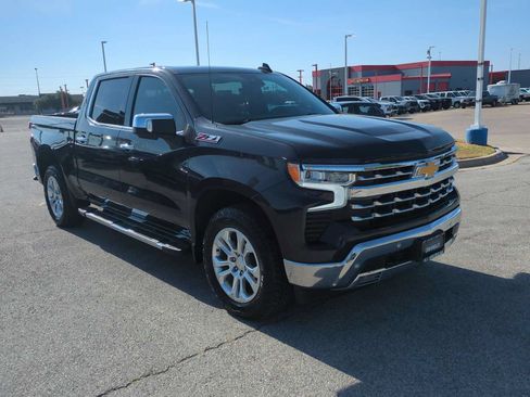 Used 2023 Chevrolet Silverado 1500 LTZ AWD/4WD image 2