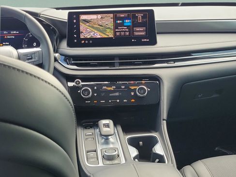 Certified 2026 INFINITI QX60 Pure image 6