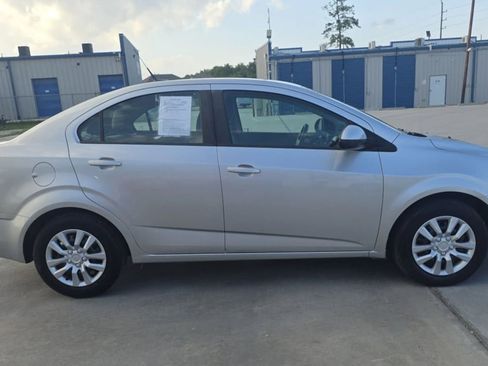Used 2013 Chevrolet Sonic LS FWD image 27