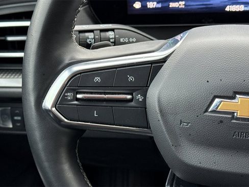 Used 2024 Chevrolet Traverse LT image 35