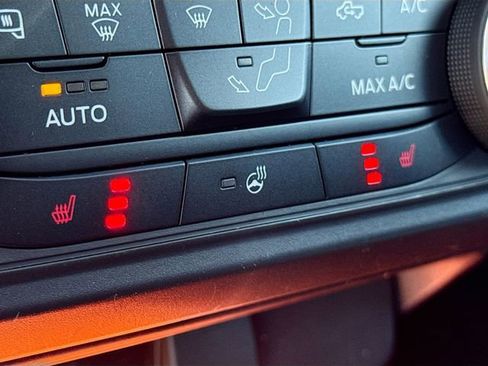 Certified 2022 Ford Maverick XLT w/ Equipment Group 300A Standard image 19