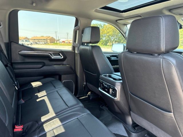 Used 2024 Chevrolet Silverado 1500 LTZ w/ LTZ Premium Package RWD image 26