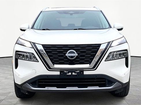 Used 2023 Nissan Rogue SL w/ SL Premium Package image 3