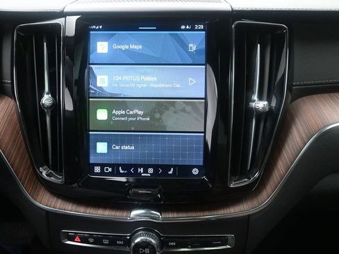 Used 2023 Volvo XC60 B5 Ultimate w/ Protection Package Premier image 11