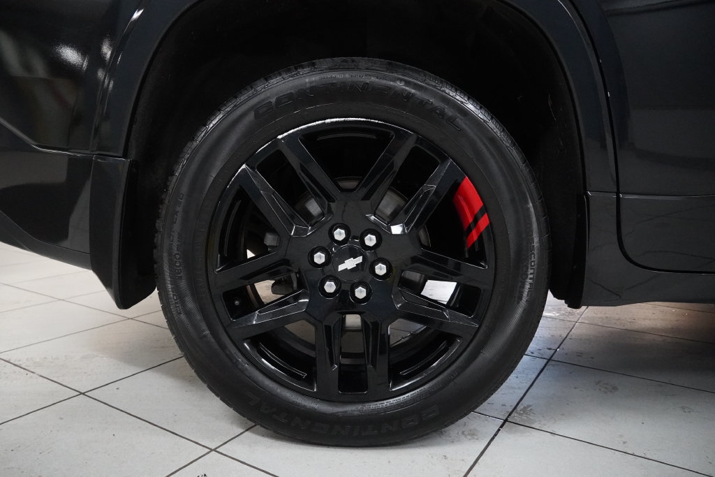 Used 2021 Chevrolet Traverse Premier w/ Redline Edition AWD/4WD image 30
