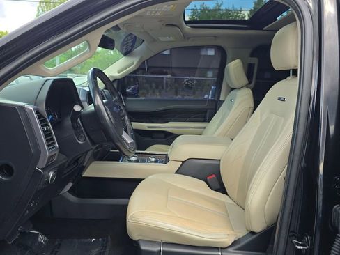 Used 2019 Ford Expedition Platinum AWD/4WD image 21