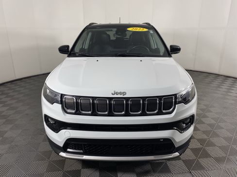 Used 2022 Jeep Compass Limited image 12