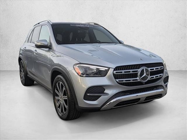 Used 2025 Mercedes-Benz GLE 450 4MATIC image 3