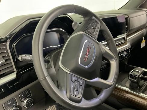 Used 2024 GMC Sierra 1500 Elevation w/ Elevation Premium Package AWD/4WD image 23