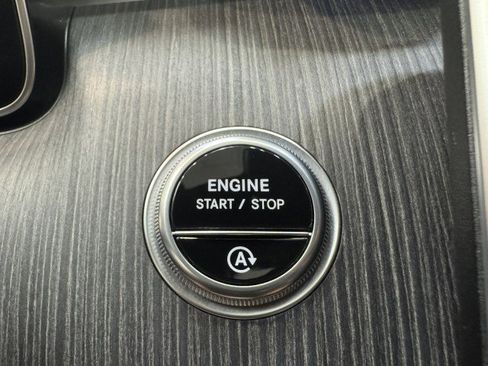 Certified 2025 Mercedes-Benz C 300 Sedan image 18