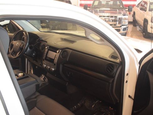 Used 2016 Toyota Tundra SR AWD/4WD image 39