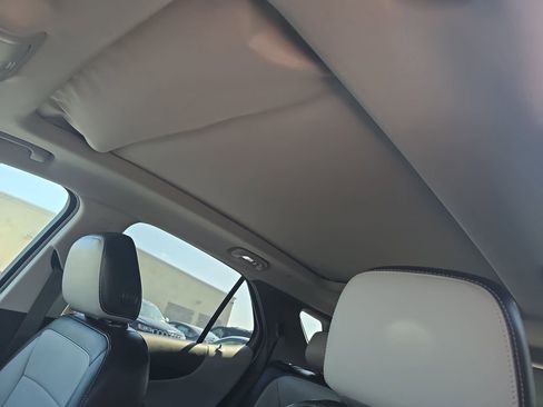 Used 2021 Chevrolet Equinox Premier FWD image 29