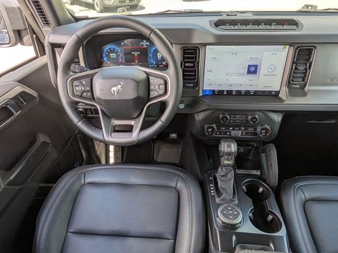 New 2025 Ford Bronco Badlands AWD/4WD image 17